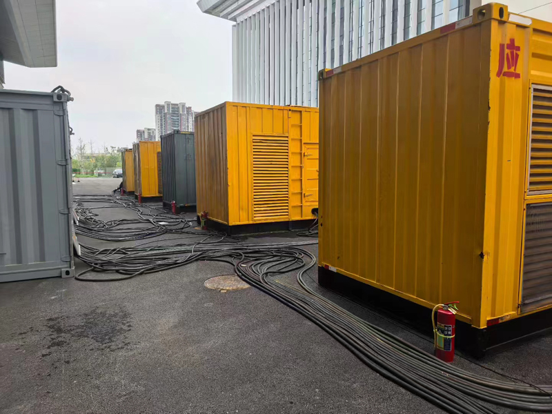 双峰不同季节柴油发电机组保养有哪些注意事项？